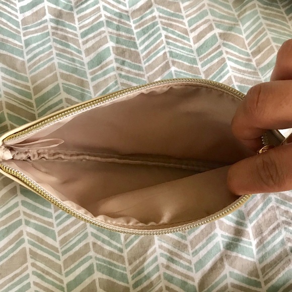 New~ Michael Kors Small Cosmetic Bag - Picture 3 of 3